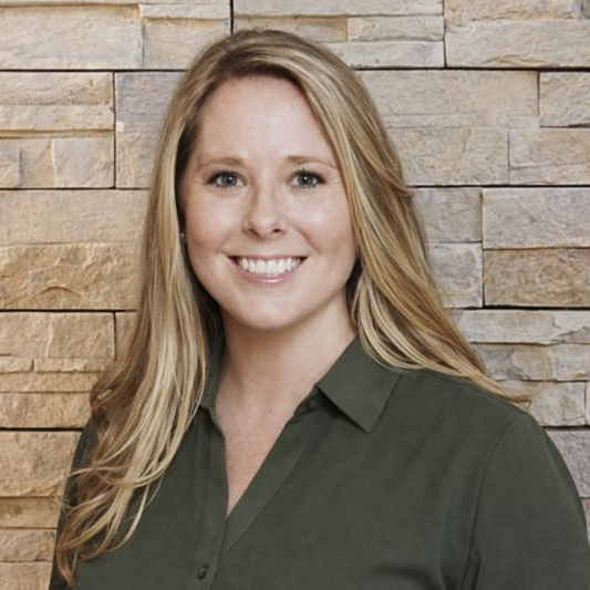 Alyssa Bruns headshot